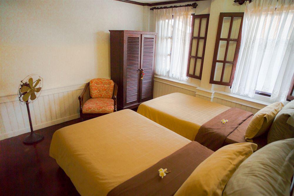 Cafe De Laos Otel Luang Prabang Dış mekan fotoğraf